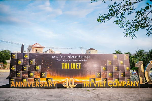 Mẫu backdrop hiflex sự kiện ngoài trời khổ lớn sang trọng