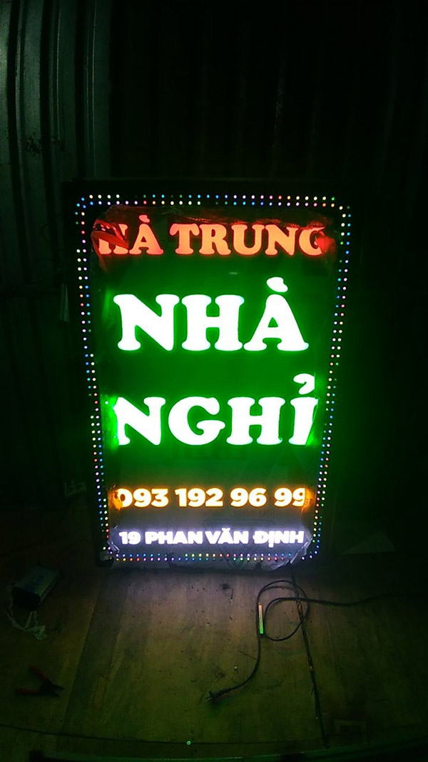 L&agrave;m biển vẫy hộp đ&egrave;n nh&agrave; nghỉ H&agrave; Trung