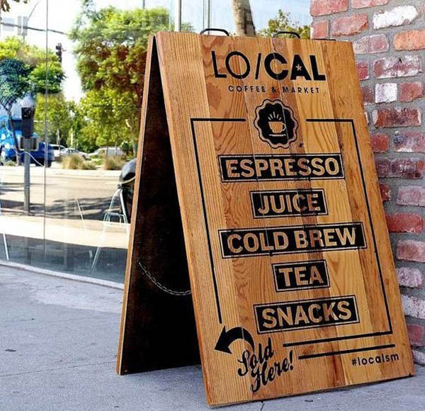L&agrave;m bảng hiệu gỗ đứng gi&aacute; rẻ