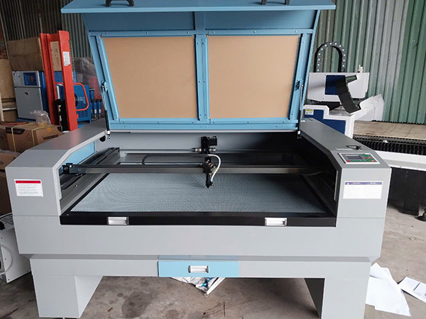 In backdrop Hồ Chí Minh giá rẻ