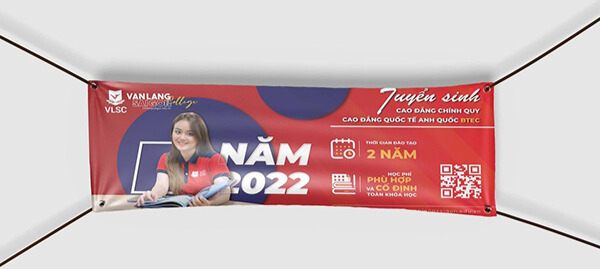 In băng rôn quảng cáo tuyển sinh lấy liền