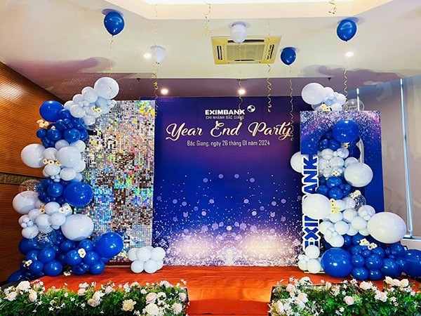 Mẫu backdrop year end party công ty Eximbank