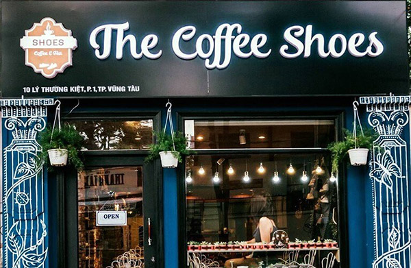 Mẫu bảng hiệu cafe The Coffee Shose