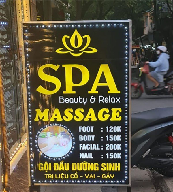 Mẫu bảng hiệu spa đứng đ&egrave;n LED nổi bật, thu h&uacute;t