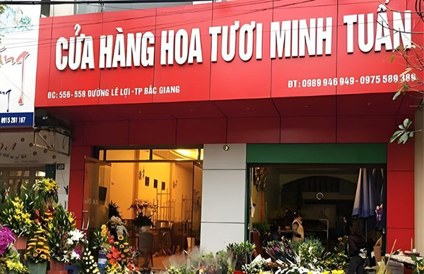 Mẫu bảng hiệu cửa h&agrave;ng hoa tươi Minh Tuấn