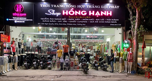 Mẫu bảng hiệu shop quần áo nữ gắn đèn LED trong chữ