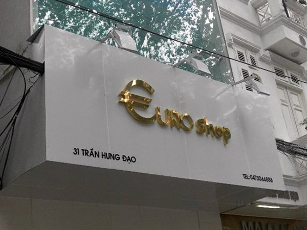 Mẫu bảng hiệu chữ nổi đồng cho cửa hàng