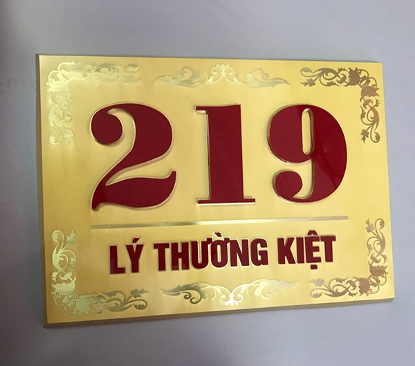 Mẫu biển số nhà bằng đồng ấn tượng