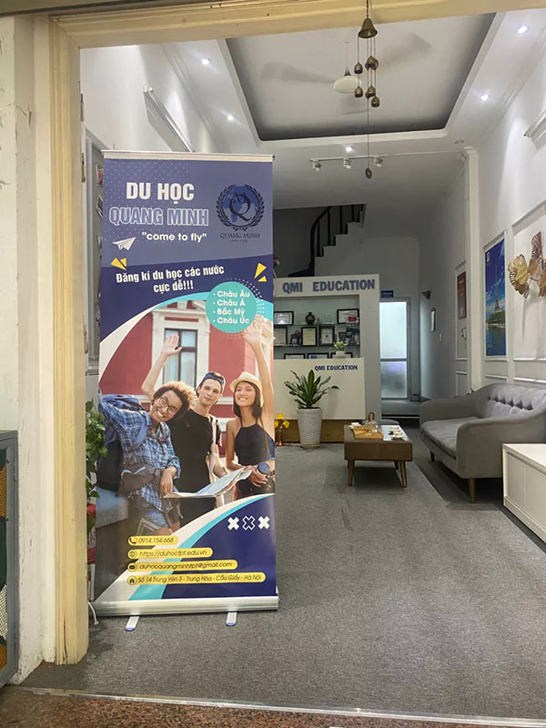 In standee giá rẻ TPHCM