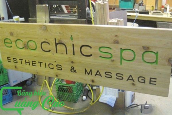 Bảng hiệu massage Ecochic phong cách vintage
