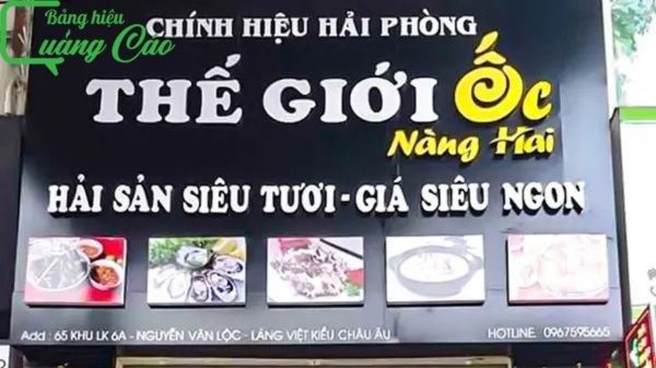 Bảng hiệu qu&aacute;n Thế Giới Ốc l&agrave;m b&agrave;ng Alu c&oacute; h&igrave;nh ảnh minh họa
