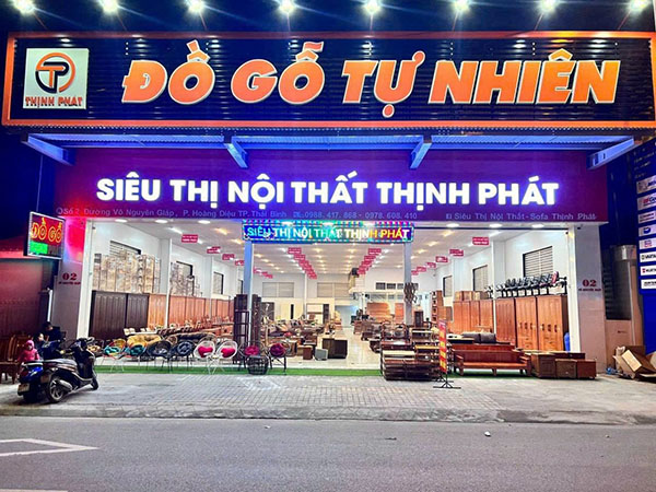 Mẫu bảng hiệu cửa h&agrave;ng nội thất chữ nổi Mica sang trọng