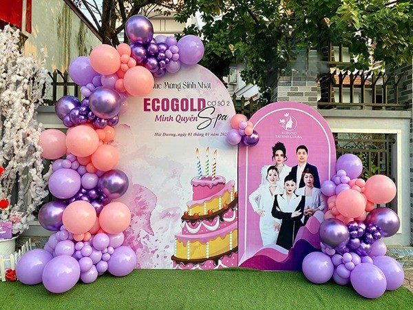 Mẫu backdrop sinh nhật c&ocirc;ng ty độc đ&aacute;o