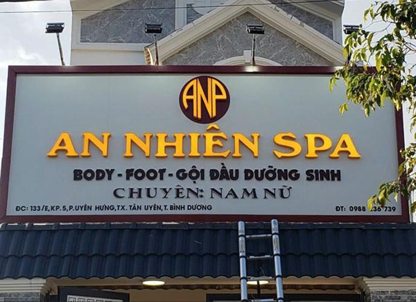 Mẫu bảng hiệu spa đẹp