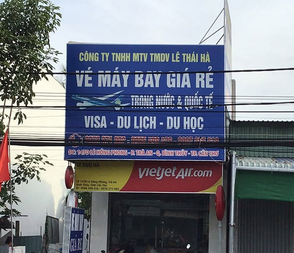 Mẫu bảng hiệu vé máy bay giá rẻ