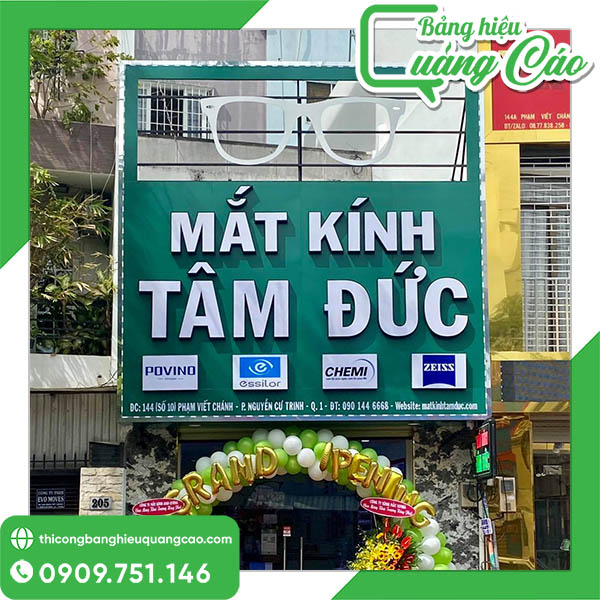 30+ Mẫu Bảng Hiệu Mắt Kính Đẹp, Sang Trọng & Uy Tín