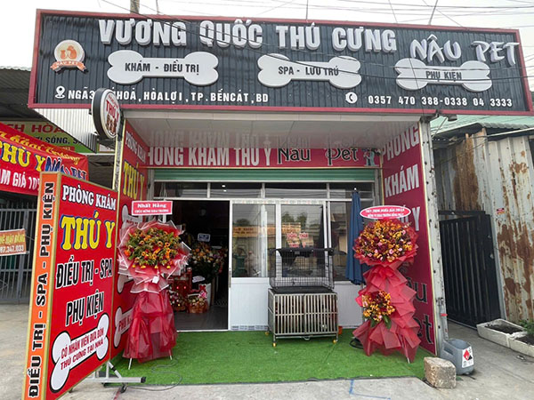 Mẫu bảng hiệu pet shop bằng nền Tôn kết hợp chữ nổi Mica