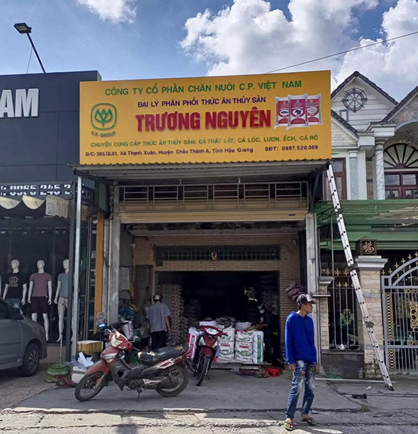 Tầm quan trọng của bảng hiệu thức ăn gia súc, chăn nuôi trong kinh doanh