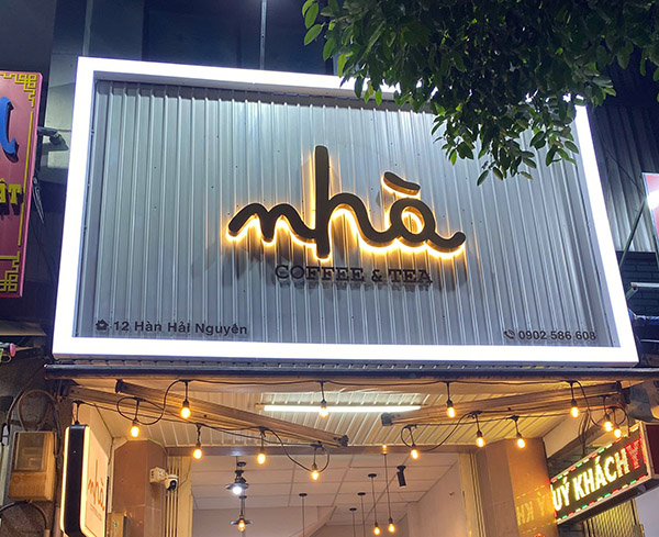 Mẫu bảng hiệu tôn sóng cho mô hình kinh doanh Coffee & Tea