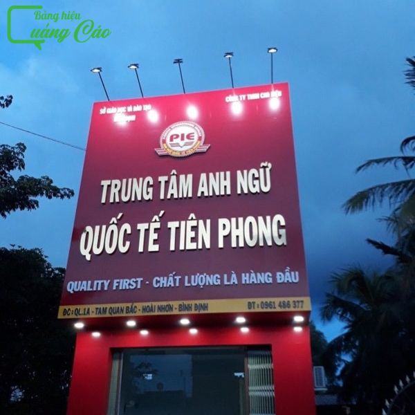 Mẫu bảng hiệu trung tâm ngoại ngữ quốc tế Tiên Phong