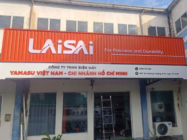 Thi công bảng hiệu cửa hàng điện máy LAISAI