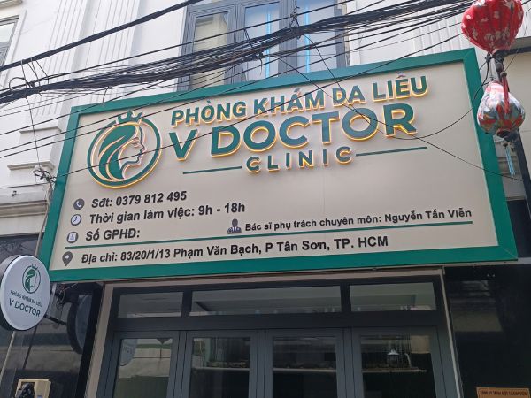 Làm bảng hiệu phòng khám da liễu V Doctor Clinic