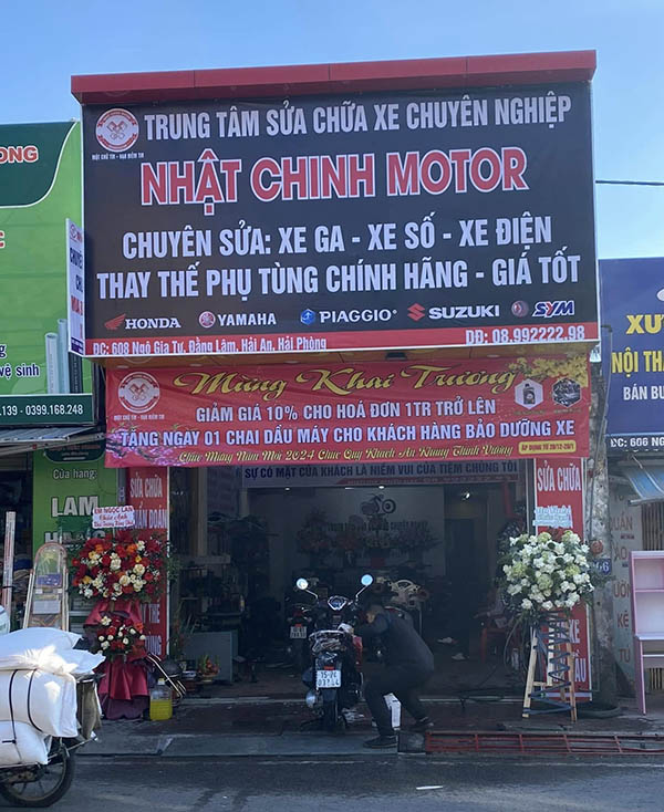 Mẫu bảng hiệu trung tâm sữa chữa xe máy chuyên nghiệp Nhật Chinh Motor