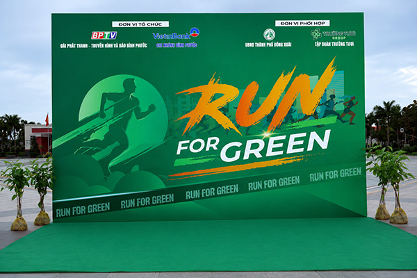 Mẫu backdrop giải chạy Run For Green