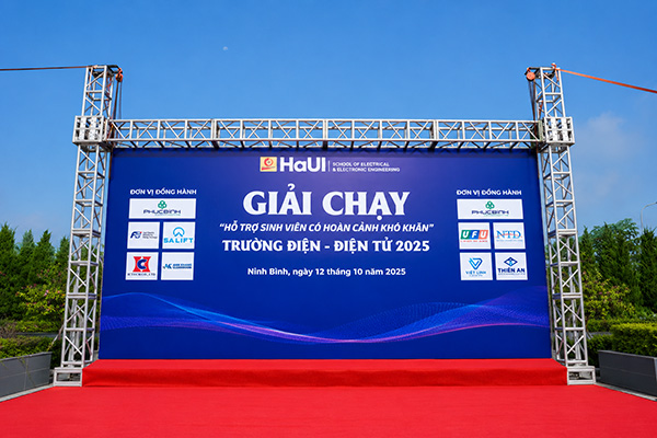 Mẫu backdrop giải chạy chương trình "Hổ trợ sinh viên có hoàn cảnh khóa khăn"