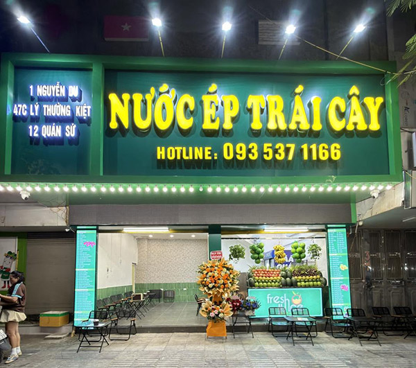 Mẫu bảng hiệu sinh tố nước ép cho mặt tiền chính