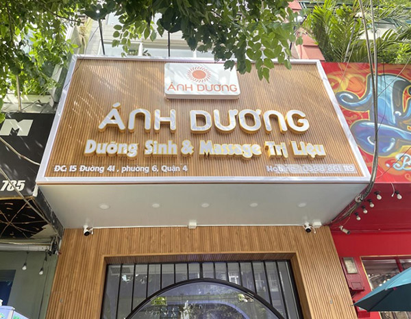 Màu sắc nâu đất phù hợp cho người mệnh Thổ khi làm bảng hiệu