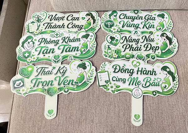 Formex được ứng dụng trong làm hashtag cầm tay